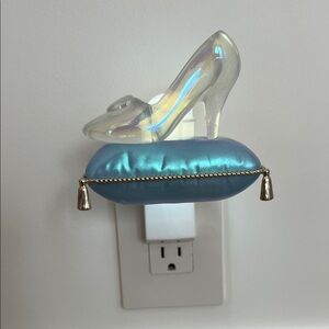 Iridescent Glass Slipper Night Light/ Scent Plug in from Bath and body works
